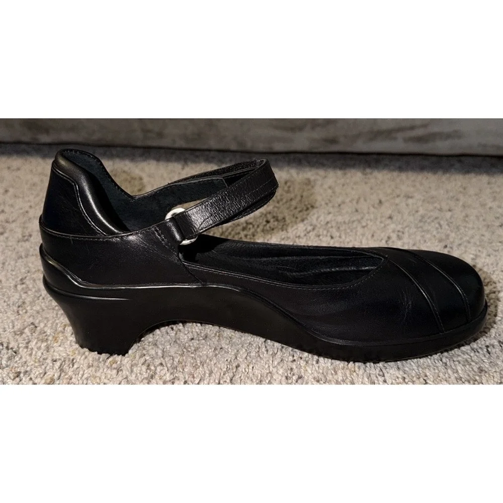 Aravon Womens Size 9.5 AA Black Leather Mary Jane Heels Comfort Shoes‎